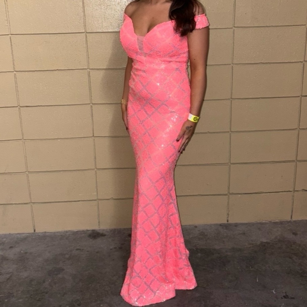 Elegant Sequin Coral Off-Shoulder Dress - Picture 10 of 10